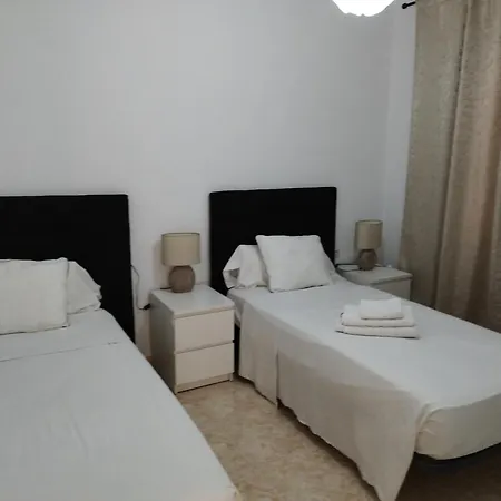 דירה City Apartment *